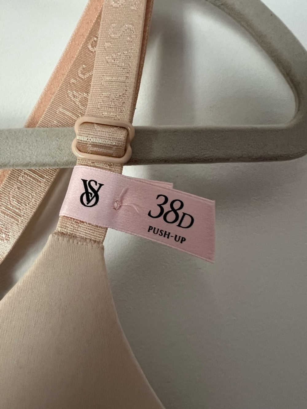 Victoria's Secret Smooth Nude Push-Up T-Shirt Bra - 38D NEW - Picture 3 of 10